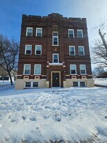 1933 Lee Rd in Cleveland Heights, OH - Building Photo