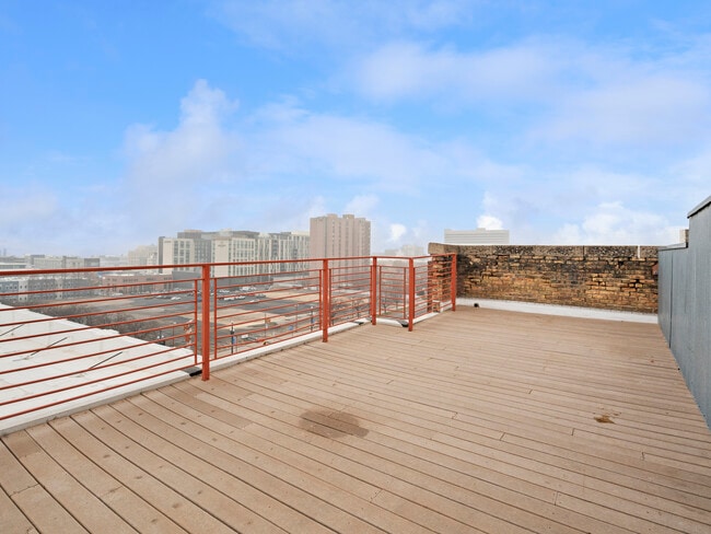 163 W 200 S, Unit 504 in Salt Lake City, UT - Foto de edificio - Building Photo