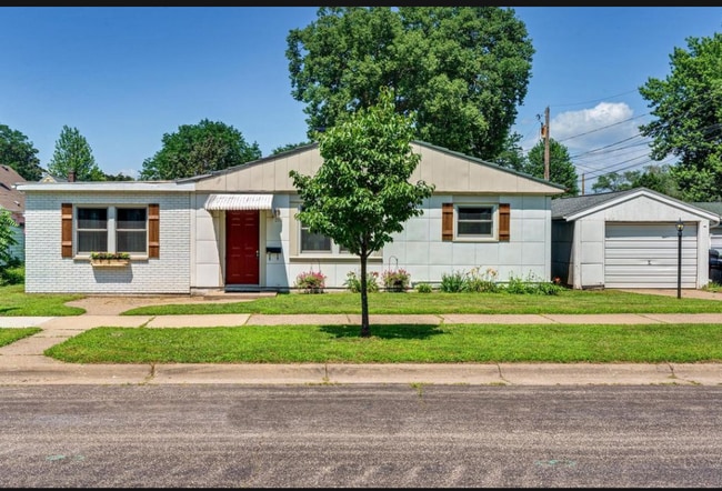 property at 2011 Park Ave