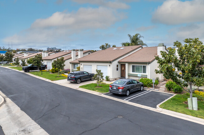 Westwinds in Escondido, CA - Foto de edificio - Building Photo