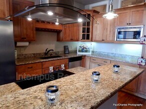 402 S Gay St in Knoxville, TN - Building Photo - Building Photo