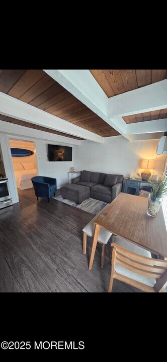 1681 NJ-35 in Seaside Heights, NJ - Building Photo