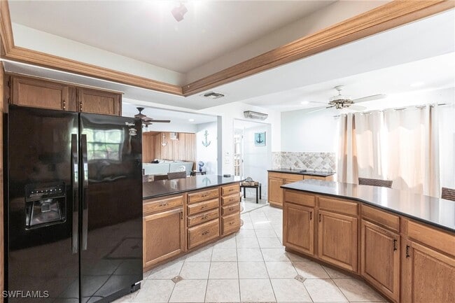 property at 1912 Sheffield Ave