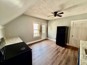 86 Maplewood Ave in Gloucester, MA - Building Photo - Building Photo