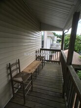 16 Priscilla Rd, Unit 2 in Boston, MA - Foto de edificio - Building Photo