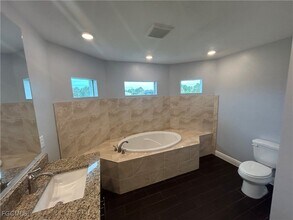 1257 Columbus Blvd in Ft. Myers, FL - Building Photo - Building Photo