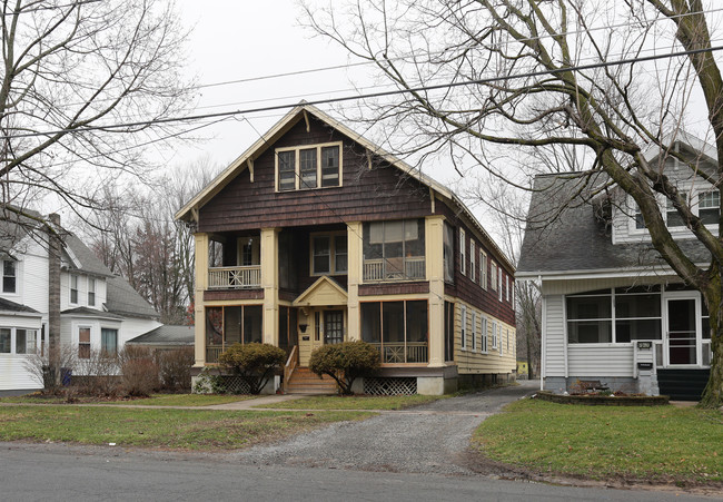 204 3rd St in Liverpool, NY - Building Photo - Building Photo