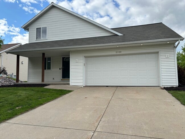 2700 Maple Hills Dr in Green Bay, WI - Building Photo - Building Photo