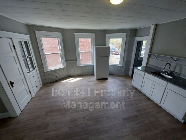 34 Beatty St in New Britain, CT - Building Photo - Building Photo