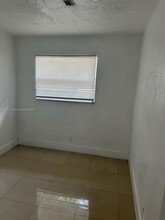 2841 NW 13th Ct in Fort Lauderdale, FL - Building Photo - Building Photo