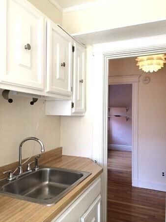 60 Queensberry St in Boston, MA - Building Photo - Building Photo