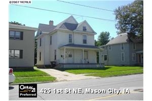 425 1st St NE in Mason City, IA - Building Photo