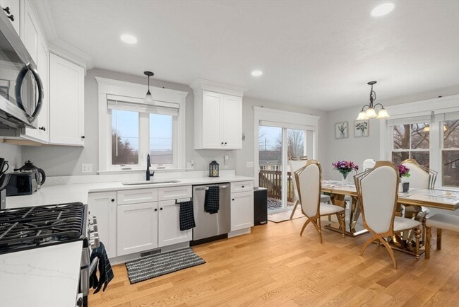 8 Patrick St in Attleboro, MA - Building Photo - Building Photo