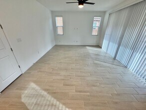 9897 Angel Valley Dr in Las Vegas, NV - Building Photo - Building Photo