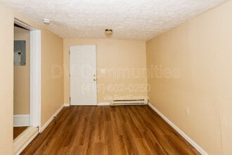 54 S Portage Path in Akron, OH - Building Photo - Building Photo
