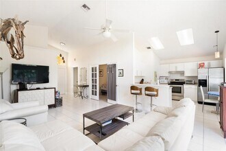 2606 Bedford Mews Dr in Wellington, FL - Building Photo - Building Photo