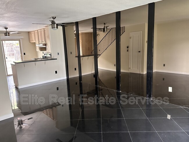 6621 Bell Bluff Ave in San Diego, CA - Building Photo - Building Photo