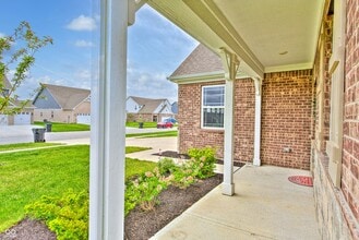 1728 Gordon Dr in Greenwood, IN - Building Photo - Building Photo