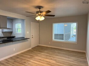 1611 Bell St in Wichita Falls, TX - Building Photo - Building Photo