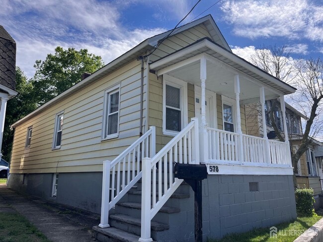property at 578 Main St