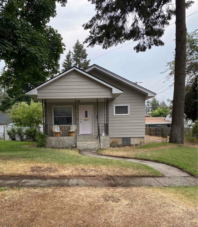 property at 415 B St