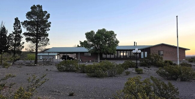 15449 NM-187 in Williamsburg, NM - Building Photo - Building Photo