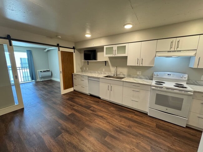 property at 803 Waimanu St