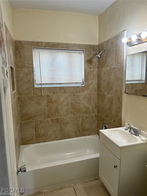 1341 Gardenia Ave in Ft. Myers, FL - Building Photo - Building Photo