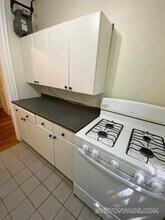 10 Lothian Rd in Boston, MA - Foto de edificio - Building Photo