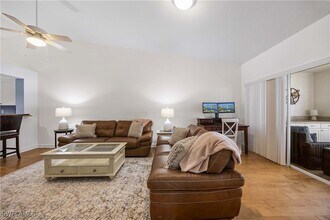 7050 Barrington Cir in Naples, FL - Building Photo - Building Photo