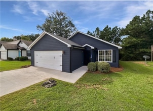 834 Pine Shoals Ct in Atlanta, GA - Foto de edificio - Building Photo