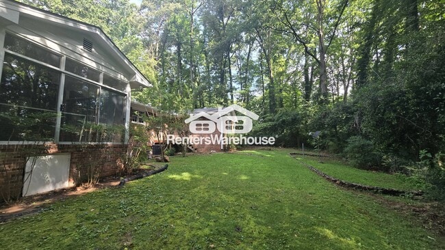482 Dogwood Dr NW in Lilburn, GA - Building Photo - Building Photo