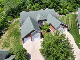 2612 Face Rock Ct in Columbia, MO - Building Photo