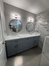 504 Woodgate Cir in Sunrise, FL - Building Photo - Building Photo