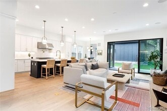 909 Madison St in Denver, CO - Building Photo - Building Photo