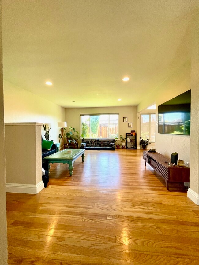 2646 Media Way in San Jose, CA - Building Photo - Building Photo
