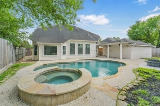 402 Sterling Heights Ln in Houston, TX - Building Photo - Building Photo