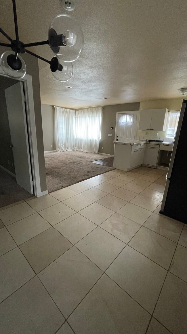 13947 Meadow Ln in Lytle Creek, CA - Building Photo - Building Photo