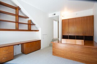 11575 Missouri Ave in Los Angeles, CA - Building Photo