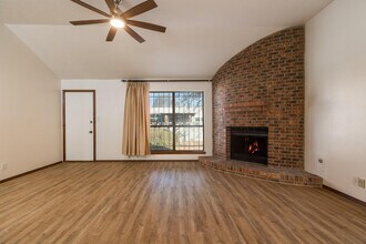 7401 Scotts Pl NE in Albuquerque, NM - Building Photo - Building Photo