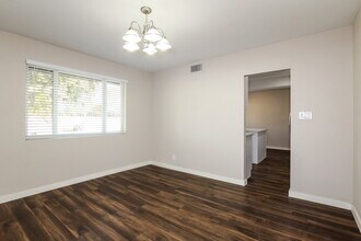 7710 N 7th Ave in Phoenix, AZ - Building Photo - Building Photo