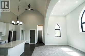 130 Elgin St in Brantford, ON - Building Photo - Building Photo