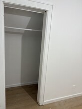 14 Emerson Pl, Unit second floor in Valley Stream, NY - Building Photo - Building Photo