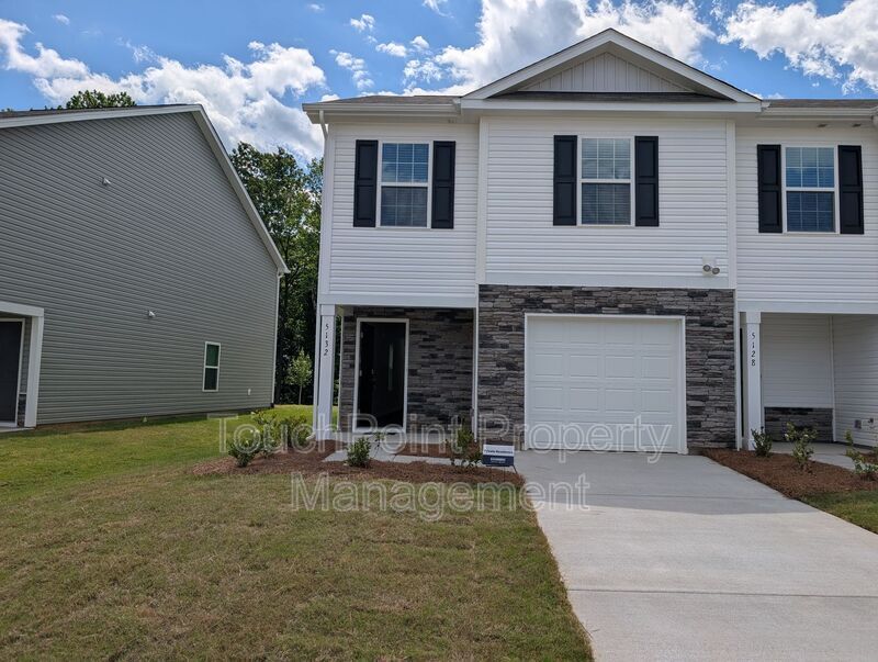 5132 Hyrule Dr in Charlotte, NC - Building Photo
