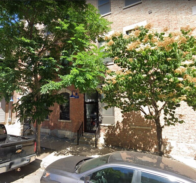 1717 S Carpenter St, Unit 2 Photo