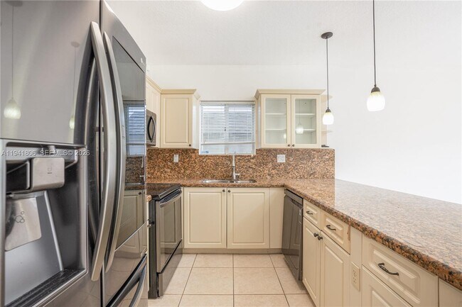 5655 SW 163rd Path in Miami, FL - Building Photo - Building Photo