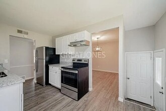 11020 Linnell Dr in St. Louis, MO - Building Photo - Building Photo