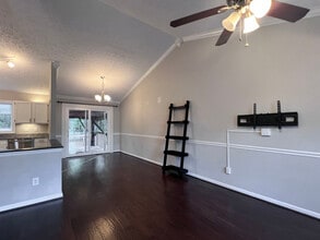 109 Carmel Woods Ct in Wake Forest, NC - Foto de edificio - Building Photo