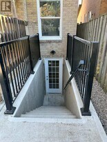 10 Nuttall St in Brampton, ON - Building Photo