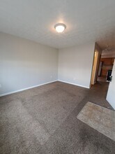 4015 Keats Dr in Dayton, OH - Building Photo - Building Photo